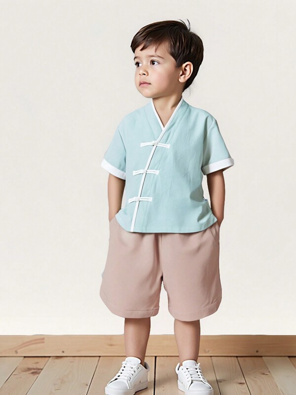 SHEIN Kleine Jungen 2 Stücke/Set Buben Leinen Shorts mit Knopfverschluss, bequem für den täglichen Gebrauch, Outdoor, Reisen, Schule, geeignet für Frühling & Sommer