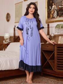 Trezura Plus Size Women Moon & Feather Print Color Block Ruffle Hem Nightgown