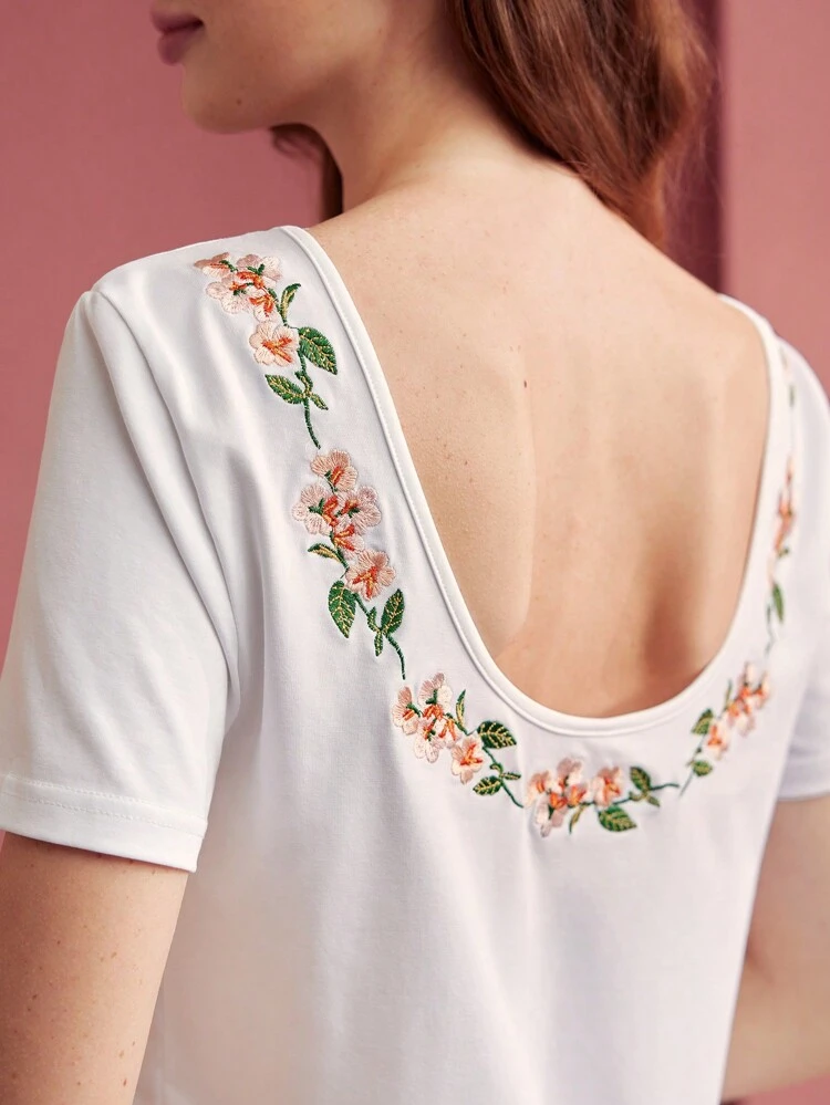 FLORAL EMBROIDERY BOXY T-SHIRT,VALENTINE'S DAY,SPRING/SUMMER