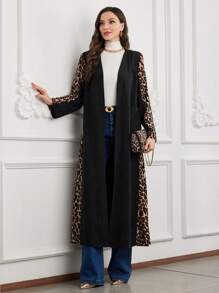 Al Najma 女士拼布豹纹印花与字母设计长袖阿巴亚长袍外套 - 黑色 - 查看 4