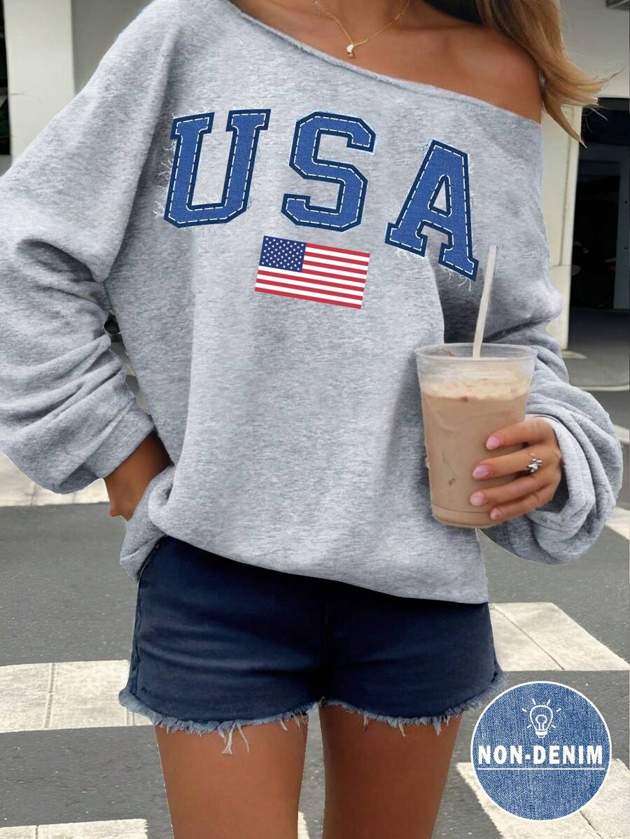 Muchica Áo nỉ dài tay rộng rãi hở vai in hình cờ Hoa Kỳ hiệu ứng denim dành cho nữ - Màu Xám nhạt - Xem 1