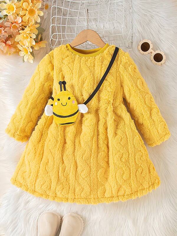 SHEIN Young Girls Jacquard Knitwear Fluffy Waist Cinched Adorable Honey Pot Crossbody Bag & Long Sleeve Dress, New Arrival Daily Casual Autumn/Winter Thick Warm Comfortable Fashionable Sweet Childlike Outfit For