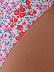 SHEIN Swim 露背系带全身印花比基尼上衣和下装比基尼套装，印花设计多种多样，夏季