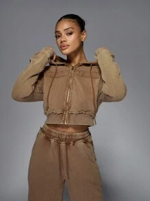 MISSGUIDED Distressed Zip Up Cropped Hoodie Vintage Style Frayed Edges Casual Athletic Loungewear Fall Winter Streetwear Raw Hem Active Apparel - Rust Brown - View 5