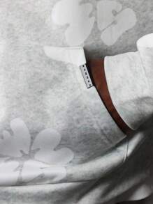 SUMWON Premium Oversized Floral Print Pullover Hoodie Kangaroo Pocket Winter Autumn Casual Loungewear Streetwear Urban Fashion Athletic Comfort Sweatshirt - Grey - View 5