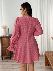 SHEIN Frenchy Vestido casual sencillo de uso diario para tallas grandes