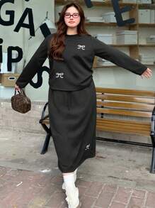 Dazy Petite Plus 2pcs/Set Bow Embroidery Round Neck Top And Skirt Casual Set, Black, Spring/Autumn,Fall Women Clothes