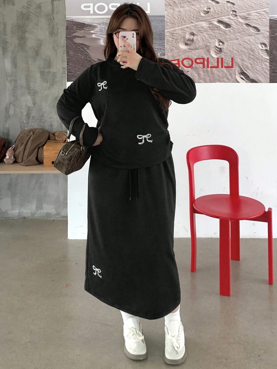 Dazy Petite Plus 2pcs/Set Bow Embroidery Round Neck Top And Skirt Casual Set, Black, Spring/Autumn,Fall Women Clothes