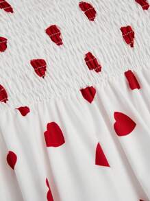 Sweetra Elegante mini vestido para una cita de San Valentín, vestido de volantes con estampado asimétrico de corazón rojo, elegante y femenino para el verano