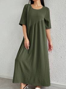 Mulvari Damen einfarbiges Rundhals Kurzarm Plissee Lässiges Kleid in Losepassform