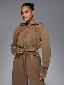 MISSGUIDED Distressed Zip Up Cropped Hoodie Vintage Style Frayed Edges Casual Athletic Loungewear Fall Winter Streetwear Raw Hem Active Apparel - Rust Brown - View 2