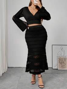 SHEIN Frenchy Plus Size Lace Camisole And Skirt 2 Pieces Outfit, V-Neck Solid Color Top And Skirt Set - Black - View 2