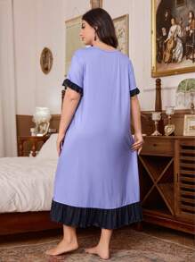 Trezura Plus Size Women Moon & Feather Print Color Block Ruffle Hem Nightgown