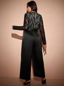 Allurite 大码纯色交叉裹身蕾丝拼布系腰长袖连体裤 - 黑色 - 查看 4