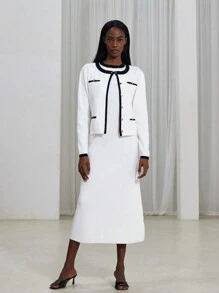 Aveloria Modichic 2 pièces : Cardigan tricoté à col rond avec bande bicolore noire et blanche au design H, et robe pull minimaliste pour femmes. Style élégant inspiré du français