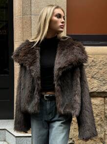Aloruh Women's Winter Coat, Elegant Commuter Warm And Cold-Proof Coat, Brown Fur Coat  Chocolate Color Party  Fur Oversized Fluffy Collar Long Sleeve Dual-Tone Jacket, Autumn/Winter