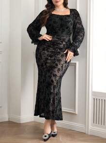 Mulvari Plus Size Square Neck Long Sleeve Slim Fit Casual Long Dress - Black - View 1