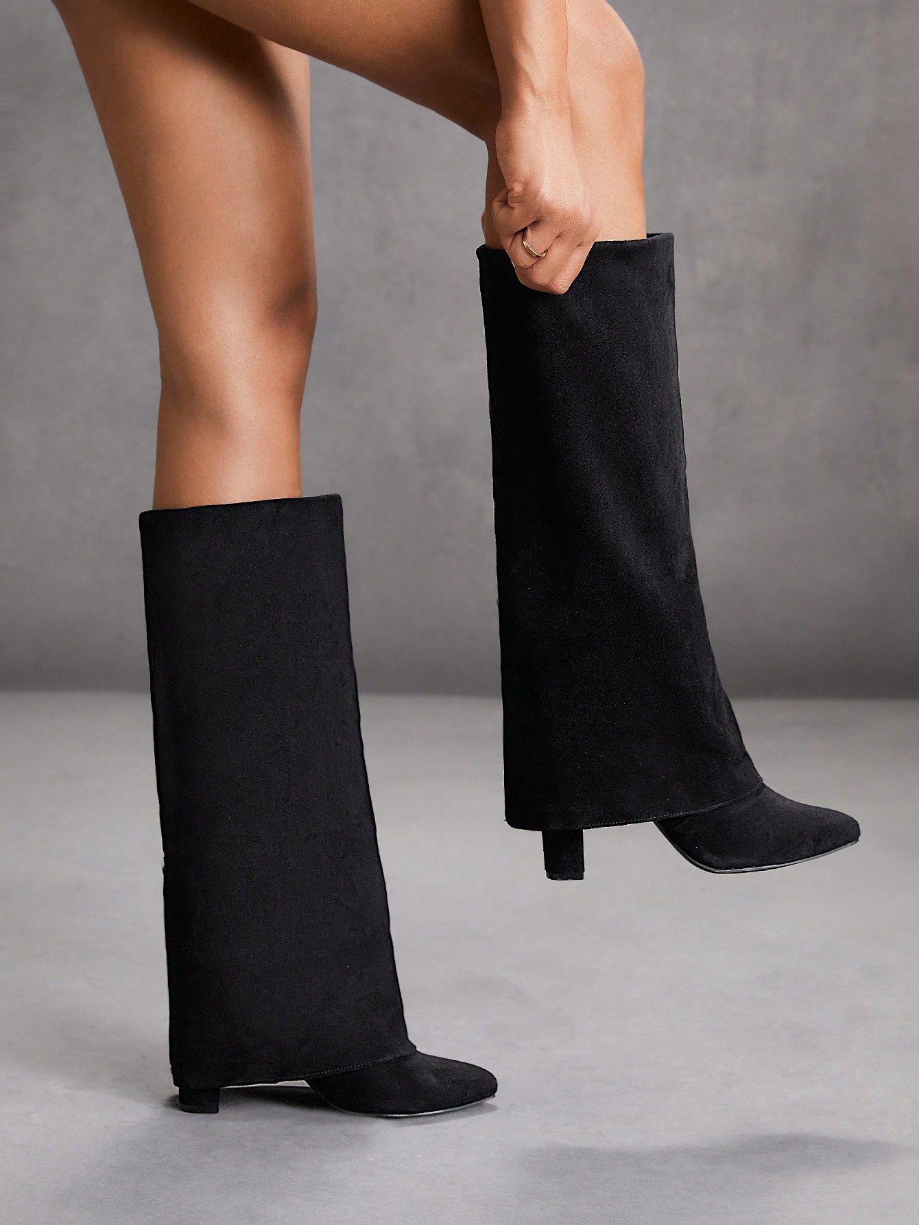 CUCCOO SZL Botas altas negras con punta puntiaguda para mujer, un toque otoñal, navideño y de Año Nuevo para el Día de San Valentín en otoño e invierno