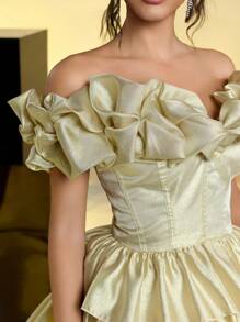 SHEIN Belle Elegant Sexy Romantic Golden Shiny Organza Off Shoulder Three-Dimensional Pleats Cake Dress For Date, Birthday Party, Wedding Event, Bachelor Party, Prom Dress, Wedding Guest Dress