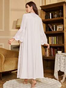 3 件套：刺绣花卉贴花无袖长睡袍和睡袍