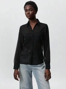 SHEIN Privé V 领金点印花双口袋透明雪纺女式长袖开衫衬衫，适合春夏季节、情人节 - 黑色 - 查看 2