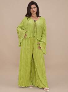 SHEIN VCAY Set de 2 piezas de talla grande: Camisa plisada con estampado de cuadros y pantalón de pierna ancha