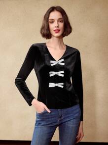 MOTF PREMIUM 天鹅绒水钻蝴蝶结前 V 领衬衫 - 黑色 - 查看 8