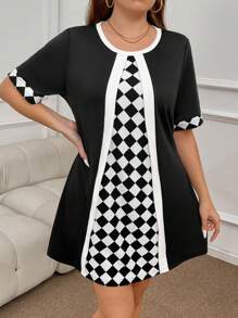 SHEIN Clasi Plus Size Geometric Patchwork Round Neck Short Sleeve Casual Mini Dress For Summer