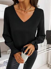 SHEIN Clasi Blusa negra elegante y sexy con cuello en V profundo, manga larga y ribete de encaje para mujer - Negro - Ver 3