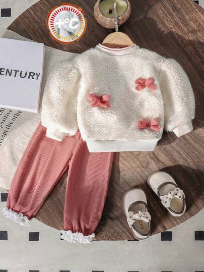 Conjunto de 2 peças de roupa casual para bebê/menina, inclui blusa de gola alta Sherpa com decoração de borboleta e calças largas listradas, quente para o inverno, adequado para atividades ao ar livre