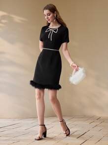 MOTF PREMIUM Vestido con detalle de lazo con strass y dobladillo de pelo - Negro - Ver 8