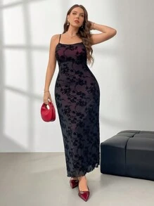 SHEIN Privé Robe fourrée moulante de femme grande taille pour rendez-vous romantique, anniversaire, fête, bal. Tenue de début d'automne