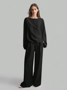 Ontre Women's Teacher Top, Autumn Women's Wear, 2025 Autumn Women's Series, Satin Black Oversized Boat Neck Minimalist Elegant Business Casual Women's Wear, Black Boat Neck Long Sleeve Retro Back To School Style Women's Teacher Basic Top, Back To School Women's Office Wear