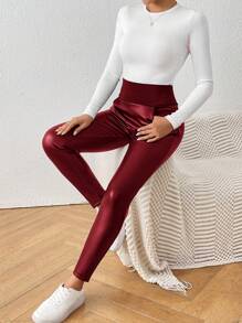 SHEIN Essnce 新年红色女士皮裤、皮革紧身裤、羊毛紧身裤、红色皮裤、冬季女士高腰修身仿皮裤、保暖内衬紧身裤、保暖女士紧身裤、裤子、冬装、女士紧身裤、冬季紧身裤 - 酒紅色 - 查看 6