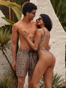 Manfinity VDAYZ Shorts de playa con estampado de leopardo y cordón a la cintura, con estilo hawaiano, para hombre
