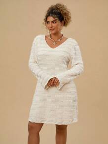 SHEIN VCAY Vestido corto de manga acampanada, escote en V, espalda descubierta, en tejido elástico jacquard, adecuado para vacaciones, playa, fiesta, día festivo, talla grande - Beis - Ver 6