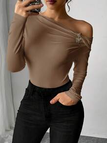 Firerie Elegant Twisted Metal Decor Off Shoulder Tight Fit Long Sleeve Black T-Shirt, Modern Design, Autumn/Winter