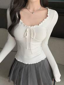 DAZY 女式圆领长袖蝴蝶结细节褶皱修身 T 恤，秋季女装