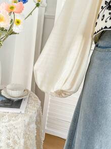 Soleia 女式加大码 V 领白色面料长袖黑色花卉刺绣灯笼袖系腰衬衫 - 黑與白 - 查看 3