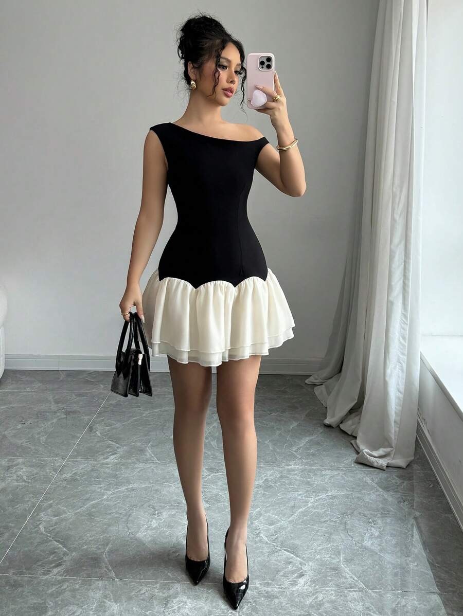 SHEIN Unity 女款優雅性感黑白配色夏季短洋裝，無袖不對稱肩設計，歐根紗拼接色塊斜紋織布，適合晚餐與夜生活