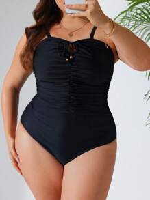 SHEIN Swim Curve Traje de baño de una pieza con talla grande, con tirantes ajustables, cordón de ajuste y drapeado liso, estilo casual y de vacaciones para el verano - Negro - Ver 1
