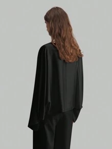 Ontre Women's Teacher Top, Autumn Women's Wear, 2025 Autumn Women's Series, Satin Black Oversized Boat Neck Minimalist Elegant Business Casual Women's Wear, Black Boat Neck Long Sleeve Retro Back To School Style Women's Teacher Basic Top, Back To School Women's Office Wear