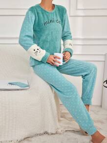 RueChic Letter and Cartoon Embroidery Teddy PJ Set - Green - View 6