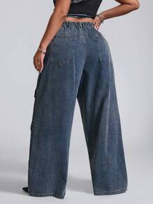 SHEIN ICON Plus Size Casual Water-Washed Multi-Pocket Wide-Leg Cargo Jeans - Blue - View 2
