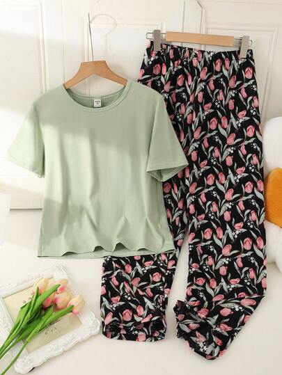 SHEIN 2 件套青少年女孩绿色郁金香花卉印花短袖上衣和裤子，休闲舒适家居套装