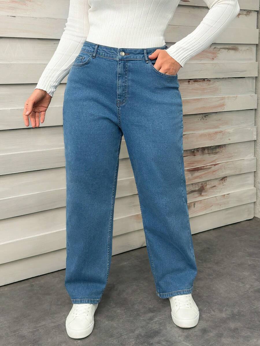 RueChic Plus Size Women's Pocket Straight Loose Casual Versatile Jeans - Light Wash - View 1