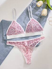 2pcs Women's Sexy Lingerie Set (Wireless Bra And Thong)