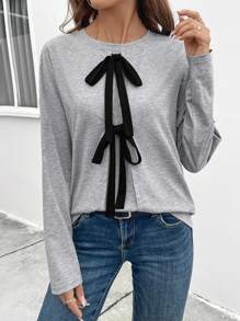 SHEIN LUNE Damen Herbst/Winter T-Shirt mit Dropped-Shoulder Langarm, Rundhalsausschnitt, grauer Vorderseite, schwarze Schleifendesign, lässiges, vielseitiges Grafik-T-Shirt Damenshirt für den Frühling - Grau - Übersicht 1