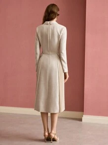 MOTF PREMIUM VESTIDO CON BOTONES Y PLIEGUES EN CONTRASTE