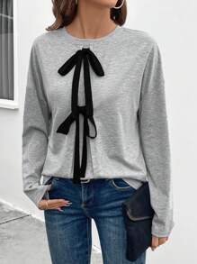 SHEIN LUNE Damen Herbst/Winter T-Shirt mit Dropped-Shoulder Langarm, Rundhalsausschnitt, grauer Vorderseite, schwarze Schleifendesign, lässiges, vielseitiges Grafik-T-Shirt Damenshirt für den Frühling - Grau - Übersicht 7